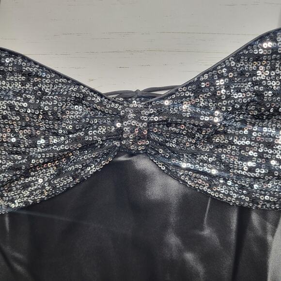 Lucy Paris Marnie Sequin Bow Detail Maxi Dress Gown Black Silver V Neck Small - Picture 6 of 10